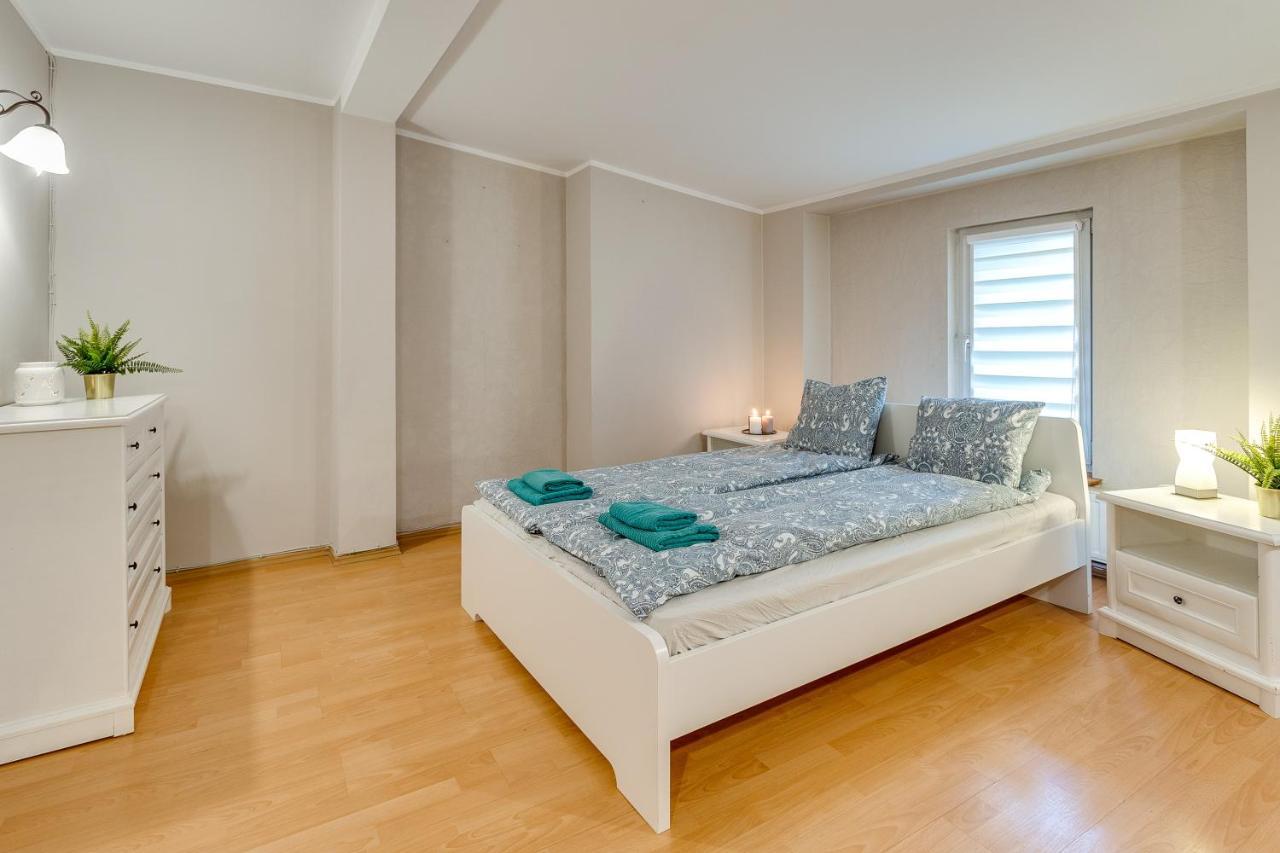 Apartament Poddasze Przy Palmiarni Gliwice Exterior photo
